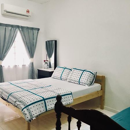 Bukit Katil Indah Homestay Malacca Luaran gambar