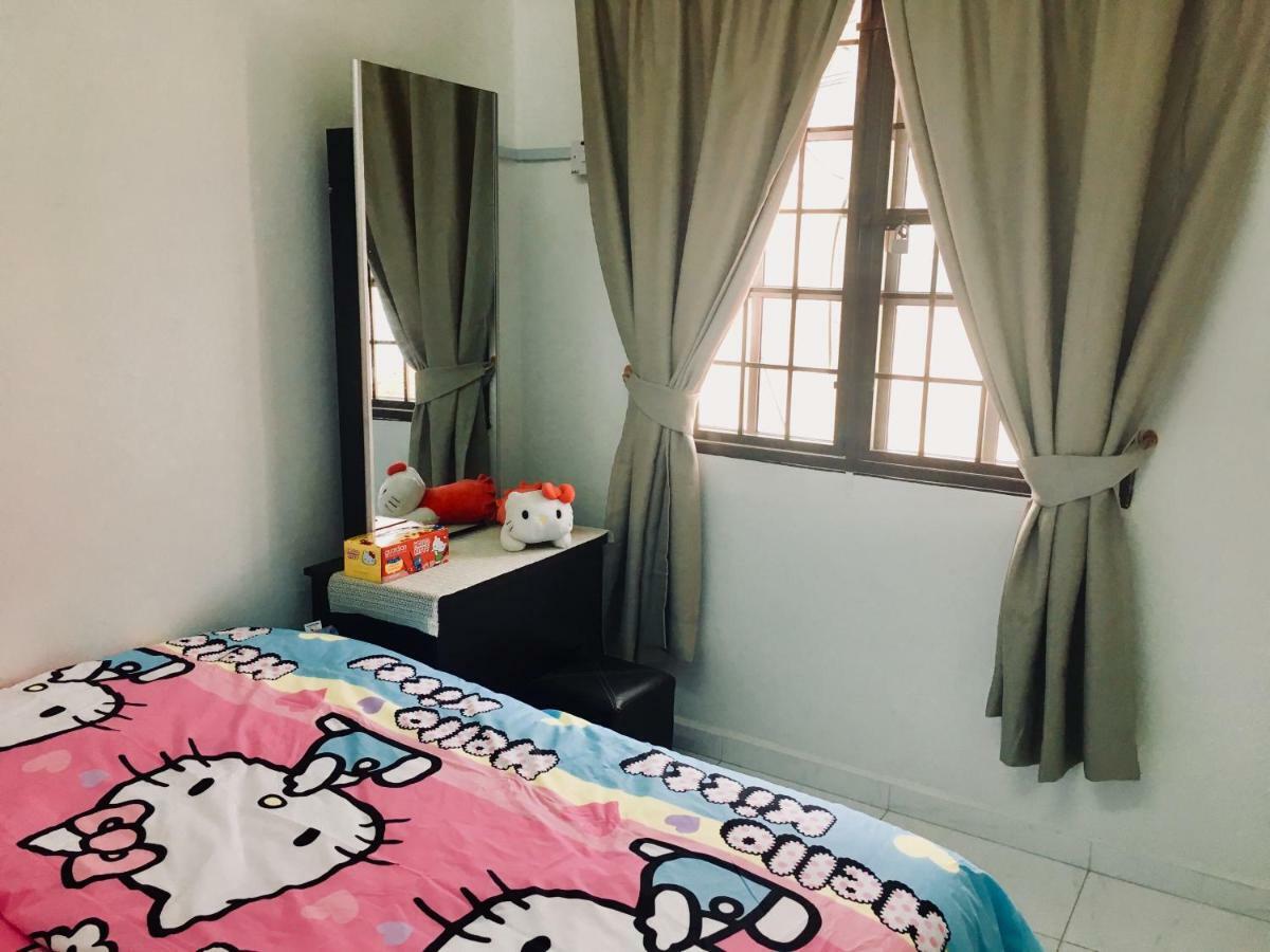 Bukit Katil Indah Homestay Malacca Luaran gambar