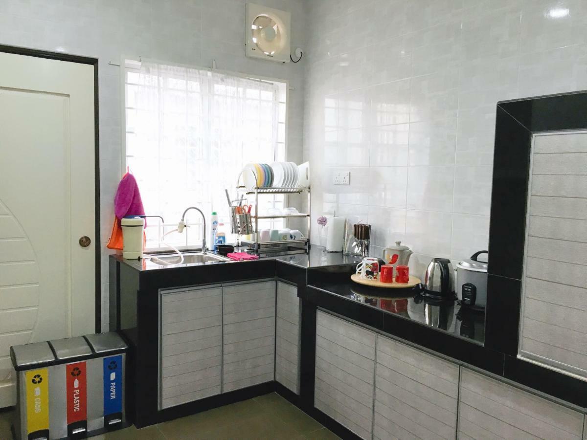 Bukit Katil Indah Homestay Malacca Luaran gambar